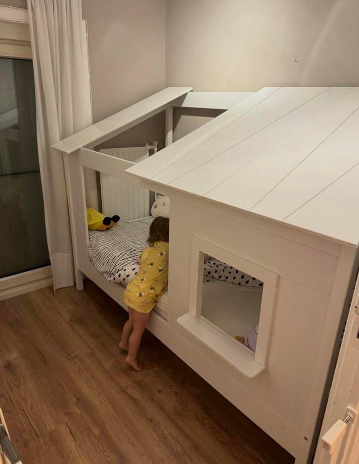 Huisbed wit met lattenbodem, Ophalen, 85 tot 100 cm, Gebruikt, Lattenbodem