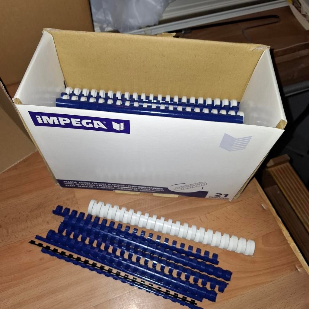 Nieuwe Impega plastic bindruggen - Diverse kleuren, Ophalen