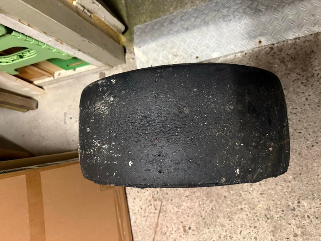 Hankook Formule 2 raceband - Gebruikt in races, Ophalen of Verzenden, Gebruikt