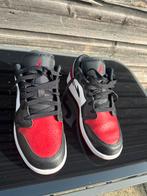 Vaste prijs € 35 - Nike Air Jordan 1 Low - Maat 38,5, Ophalen, Zo goed als nieuw, Zwart, Sneakers of Gympen