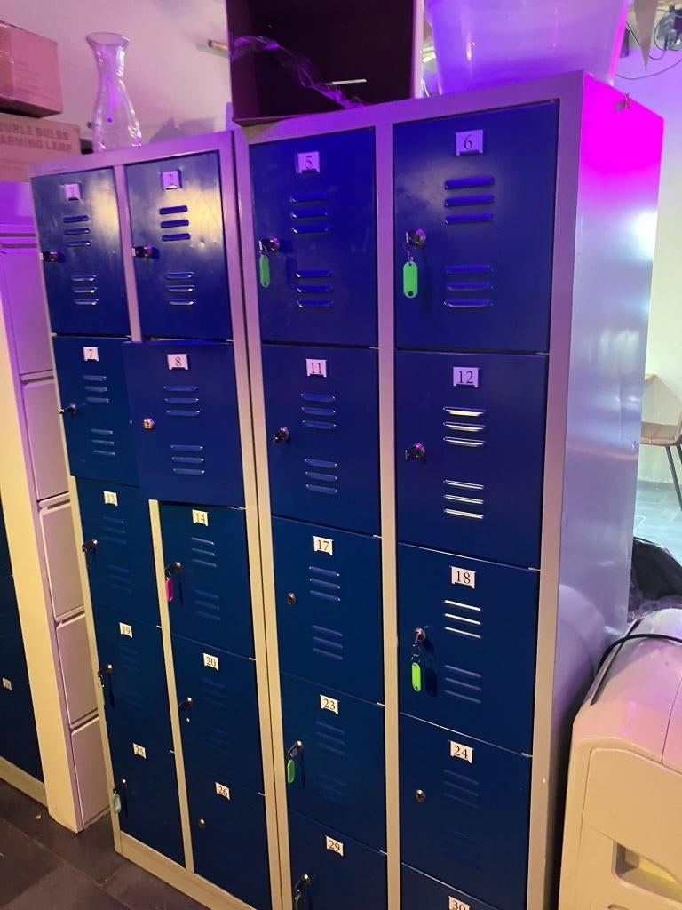 lockerkast, Ophalen of Verzenden, Gebruikt