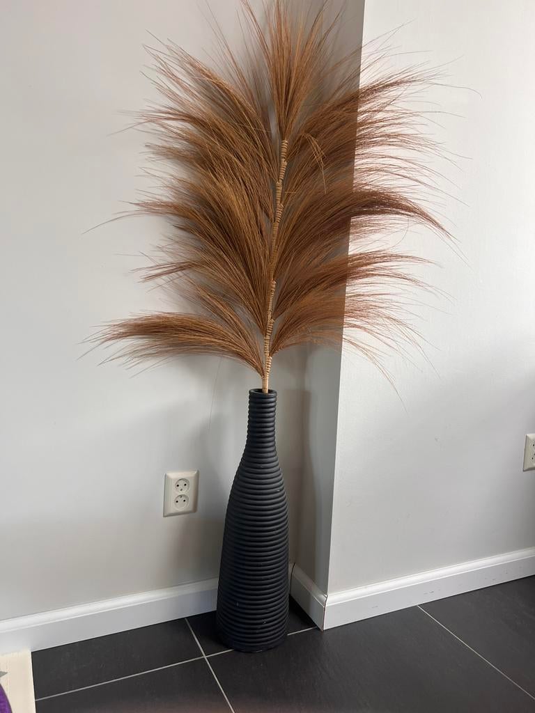 Grote vaas zwart ikea met decoratie, Ophalen, Gebruikt