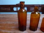 4 antieke apothekersflesjes - medicijnflesjes, Antiek en Kunst, Ophalen of Verzenden