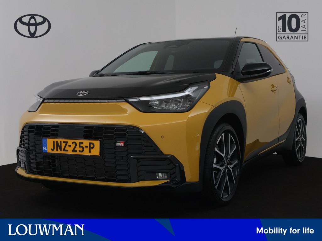 Toyota Aygo X Hybrid 115 GR Sport | Navigatie | PDC | Verwar, 12 maanden, Overige kleuren, 4 stoelen, 26 km/l