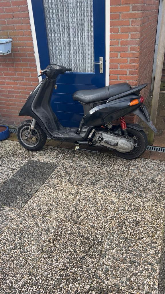 Typhoon 125 tekoop/teruil, Fietsen en Brommers, Scooters | Piaggio, Ophalen of Verzenden, Zo goed als nieuw, Tweetakt, Overige modellen