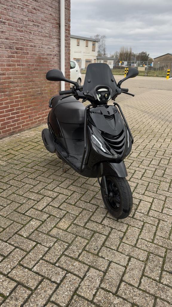 Zip 4takt iget - Waardepeiling -, Fietsen en Brommers, Scooters | Piaggio, Zo goed als nieuw, Zip, Benzine, Ophalen