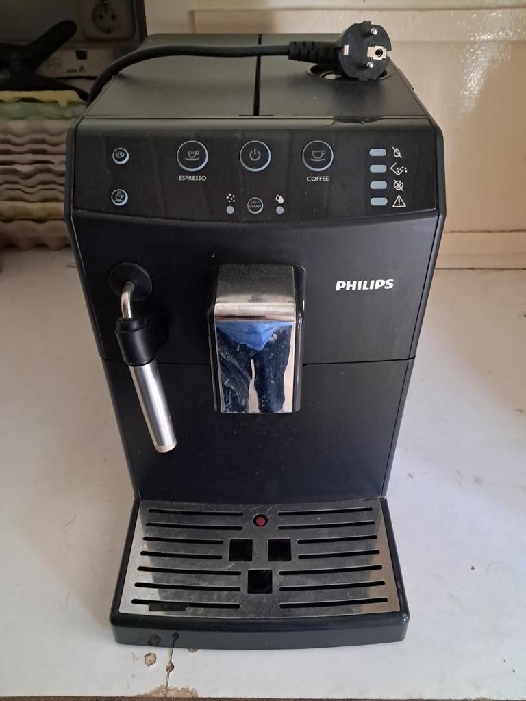 Philips Koffiezetapparaat Bonen - Espresso & Koffie, Witgoed en Apparatuur, Gebruikt, Koffiemachine, 2 tot 4 kopjes, Afneembaar waterreservoir