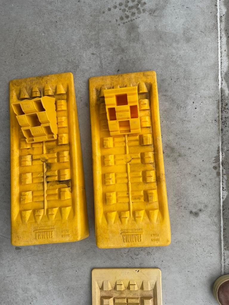 Twee oprijblokken, Ophalen of Verzenden, Gebruikt