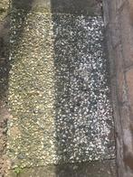 Gratis af te halen 60cm bij 40cm grint tegels ( Arnhem ), Ophalen, Zo goed als nieuw