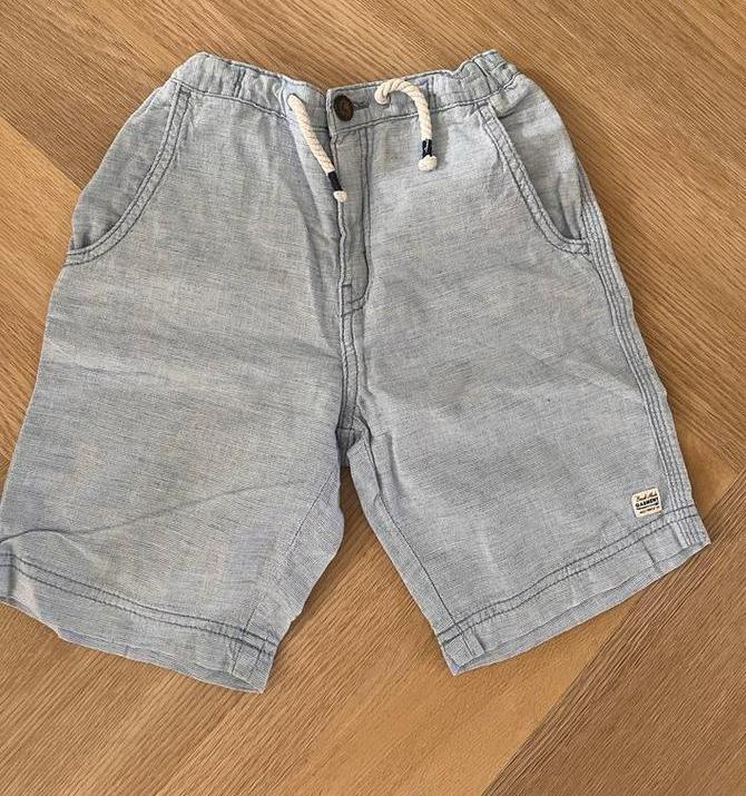 Lichtblauwe Jongens Short - Maat 134 (8-9 jaar), Kinderen en Baby's, Kinderkleding | Maat 134, Ophalen of Verzenden, Zo goed als nieuw