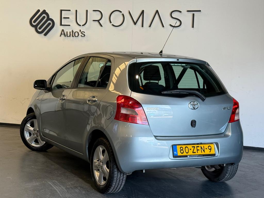 Toyota Yaris 1.3 VVTi Terra Airco 5d Elektrische Ramen Nieuw, Voorwielaandrijving, Stof, 4 cilinders, 995 kg