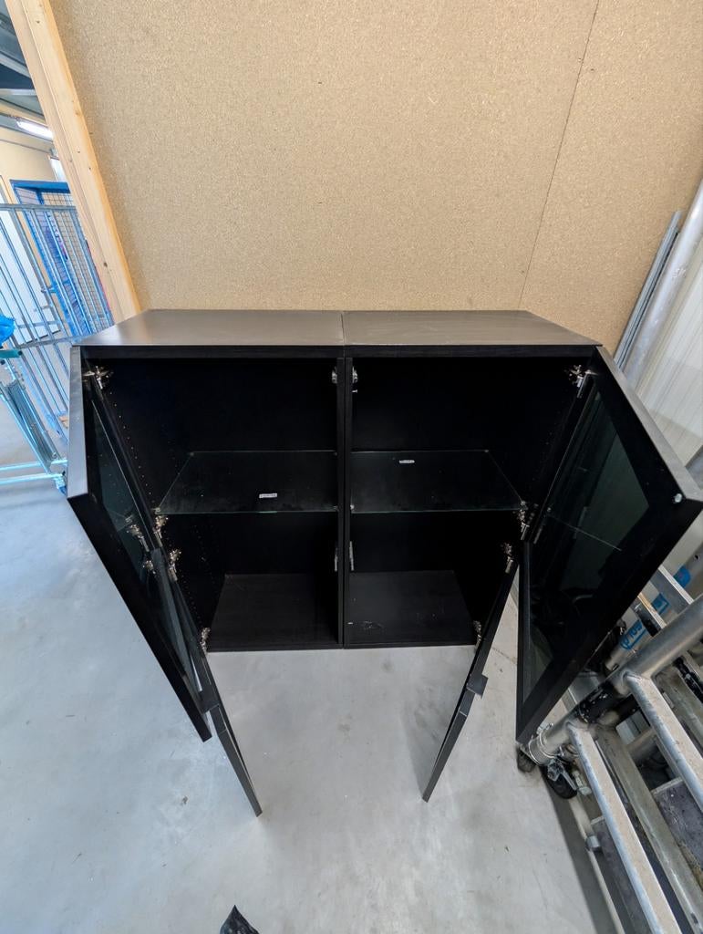 Ikea Besta kast zwart afmeting zie fotos, Huis en Inrichting, Kasten | Vitrinekasten, Ophalen, 25 tot 50 cm, 100 tot 150 cm, 100 tot 150 cm