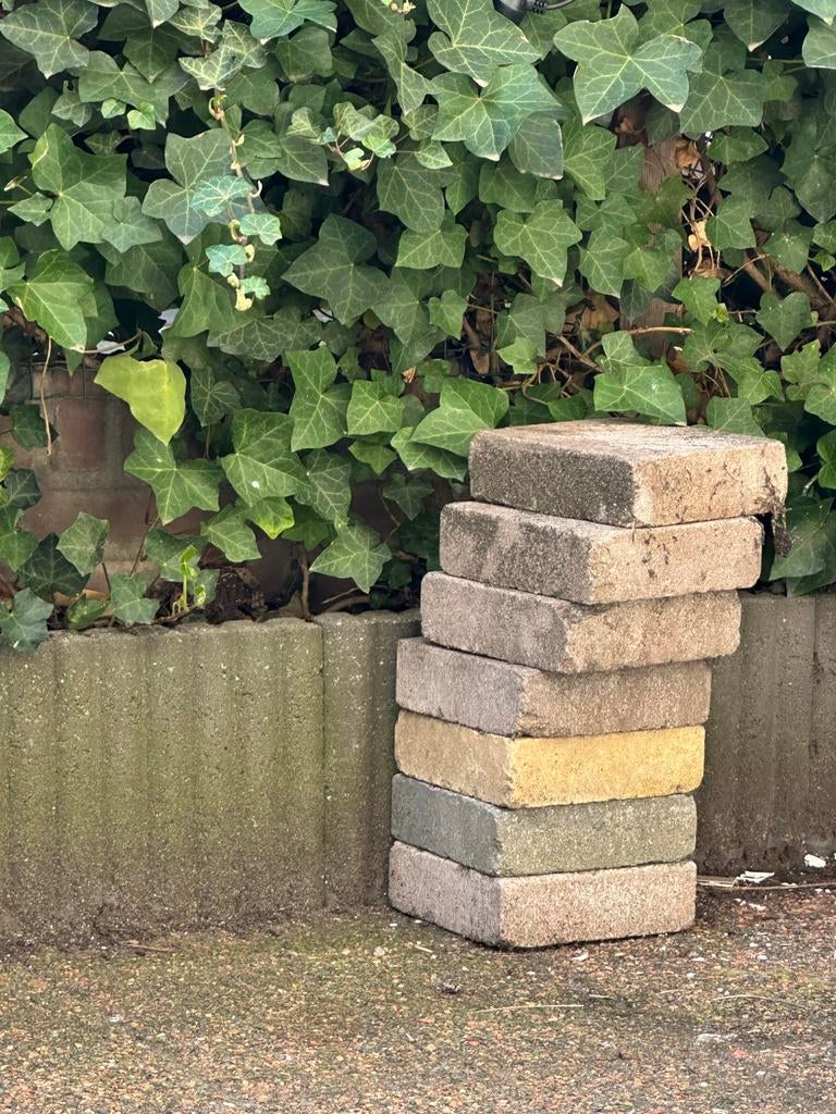 Gratis tegels afhalen!!, Tuin en Terras, Ophalen, Zo goed als nieuw, Rond