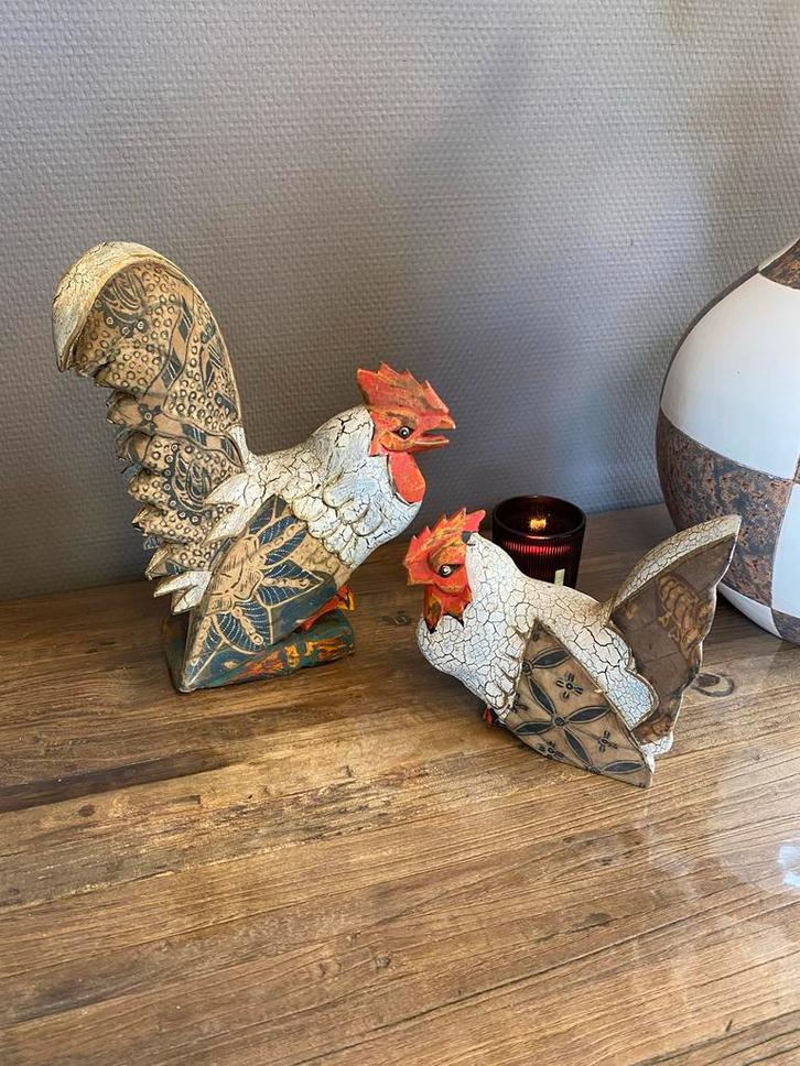 Brocante, landelijke sierlijke houten haan en kip, Huis en Inrichting, Woonaccessoires | Overige, Gebruikt, Ophalen of Verzenden