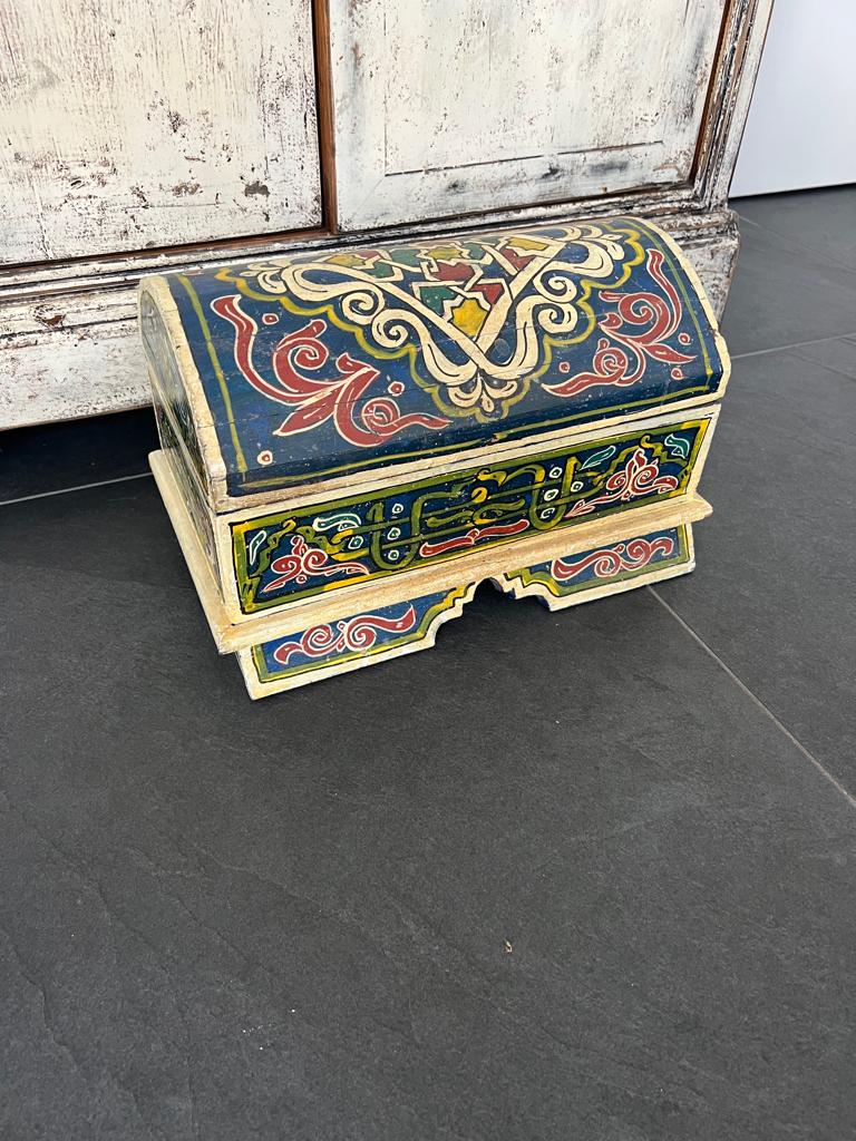 Marokkaanse kist handbeschilderd hout handwerk oosters, Gebruikt, Minder dan 50 cm, Ophalen of Verzenden, https://verburgtvintage.nl/#contact