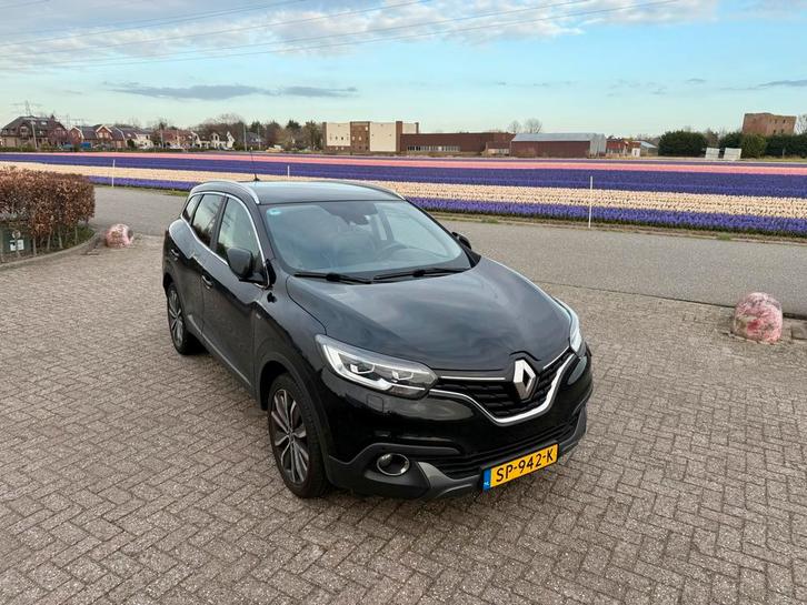 Renault Kadjar 1.3 TCE AUT 2018 Zwart BOSE, Auto's, Renault, Particulier, Kadjar, Achteruitrijcamera, Adaptieve lichten, Airbags