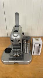 Nespresso DeLonghi Citiz + melkopschuimer (Aeroccino), Verzenden, Zo goed als nieuw, Koffiemachine