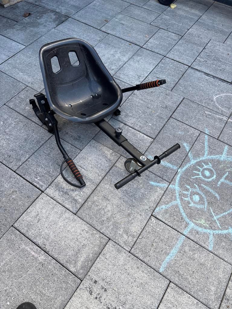 Hoverboard stoeltje. In lengte te verstellen, Ophalen, Gebruikt, Jongen of Meisje