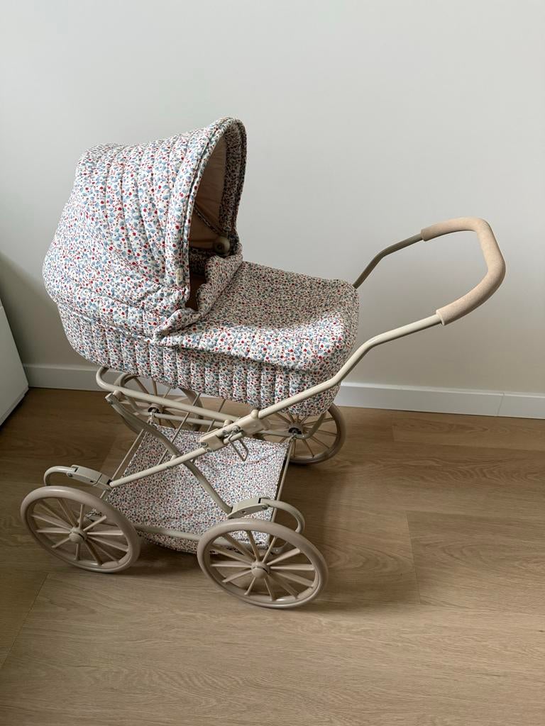Konges Sløjd Speelgoed Kinderwagen - Zo goed als nieuw, Kinderen en Baby's, Ophalen of Verzenden, Zo goed als nieuw, Meisje