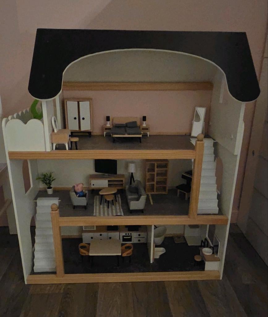 Mooi poppenhuis met meubeltjes, Verzamelen, Ophalen, Poppenhuis