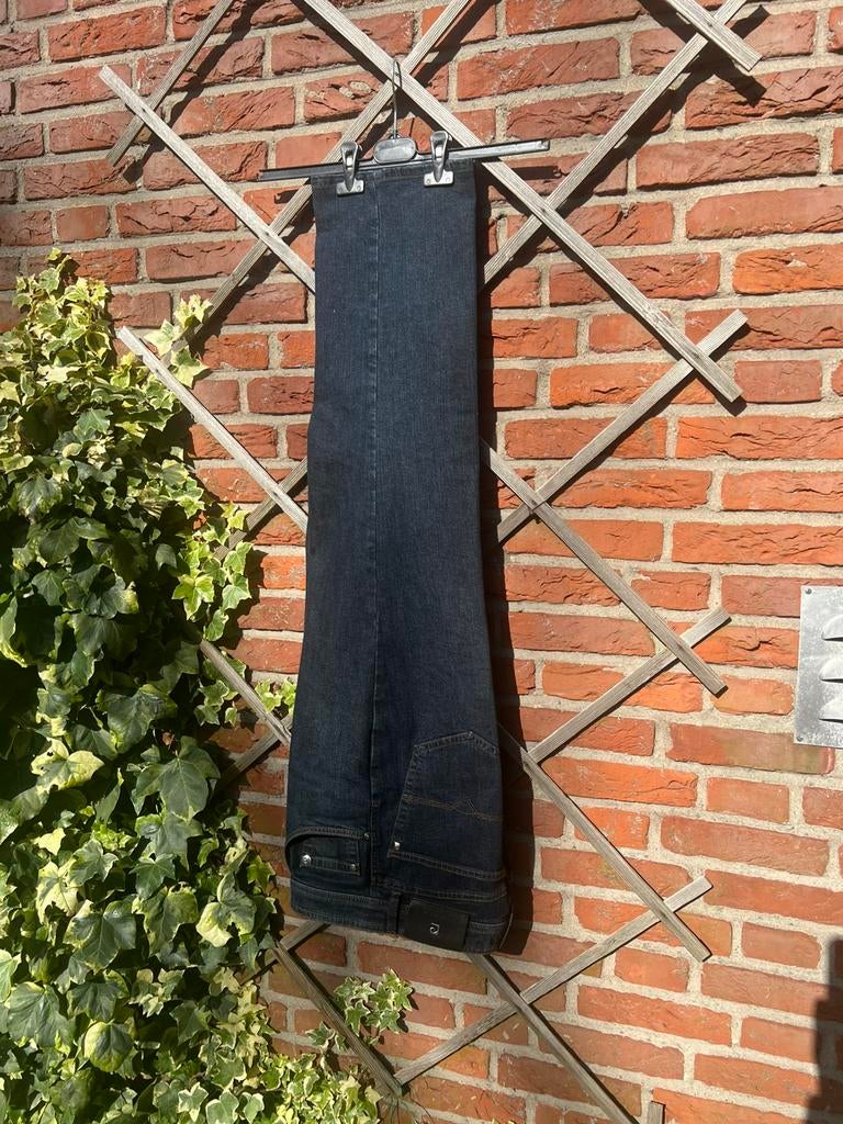 Jeans Pierre Cardin, Ophalen of Verzenden, Zo goed als nieuw, Blauw, W32 (confectie 46) of kleiner