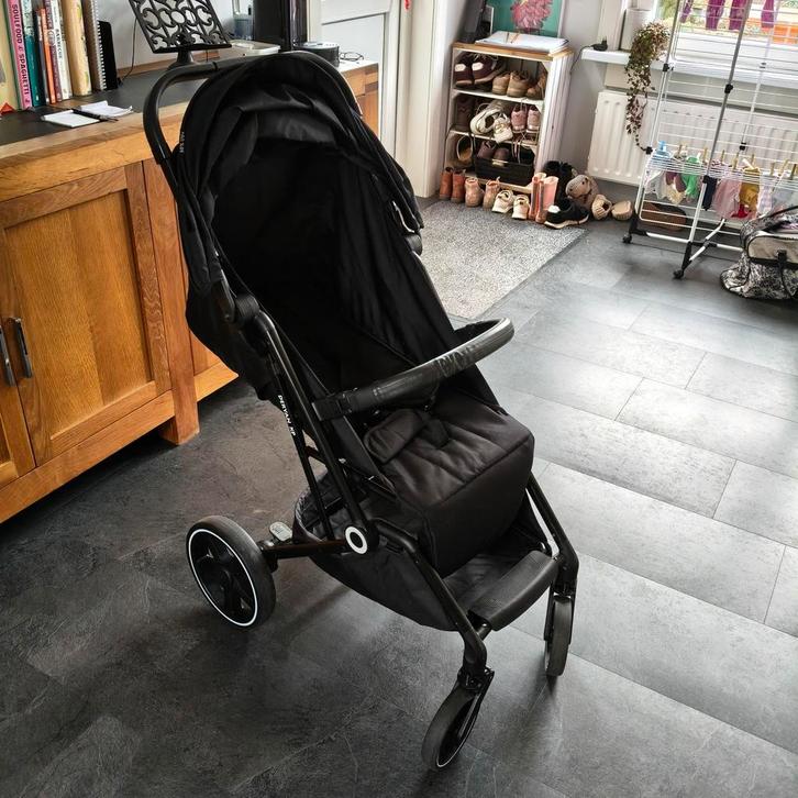 Deryan XP Compact Lichtgewicht Buggy, Kinderen en Baby's, Buggy's, Zo goed als nieuw, Overige merken, Verstelbare rugleuning, Zonnekap