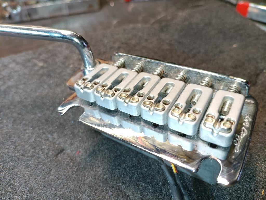 STRATO BRUG, Ophalen, Zo goed als nieuw, Elektrische gitaar