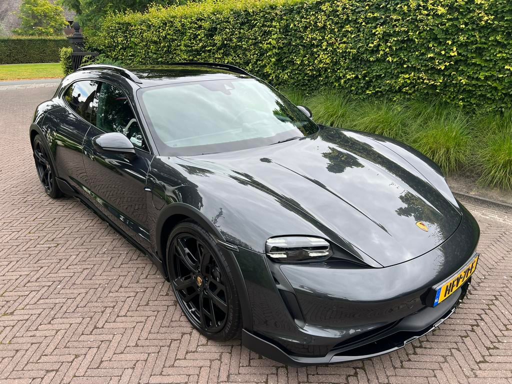 Porsche Taycan Cross Turismo Turbo/21inch/Pano/Bose/Offroad/, Automaat, 700 pk, 2220 kg, Leder