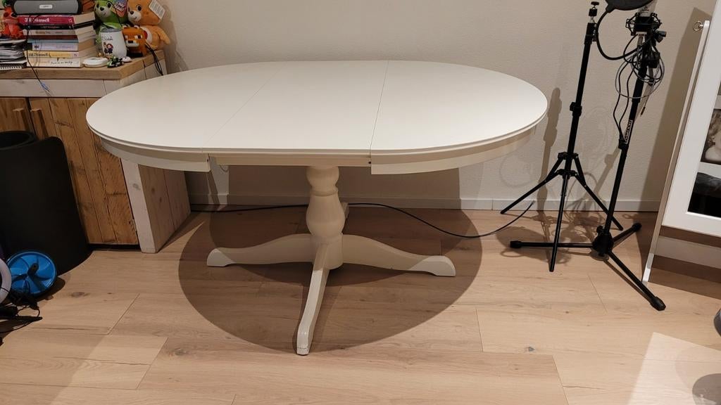 Ikea ronde uitschuifbare tafel, Huis en Inrichting, Tafels | Eettafels, Ophalen, Gebruikt