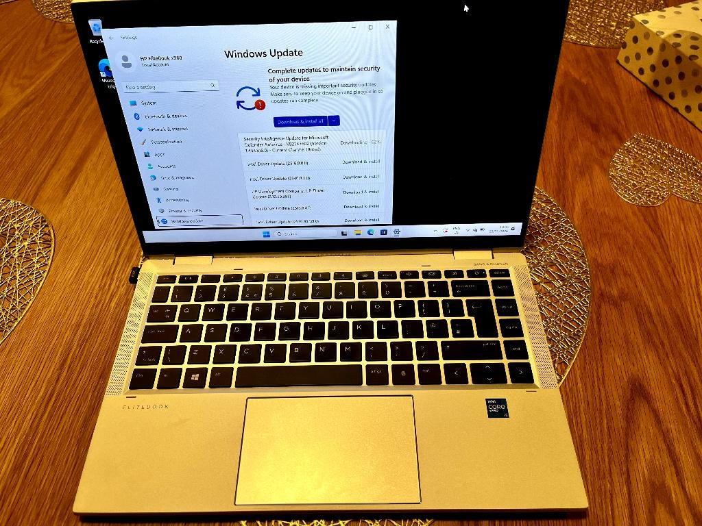 HP EliteBook x360 1040 G8, i5, 16GB, 256GB SSD, Touch, Computers en Software, Windows Laptops, 256 GB, 2 tot 3 Ghz, Qwerty, .  HP