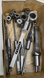 doosje vierkante gatenboren, Ophalen of Verzenden, Gebruikt