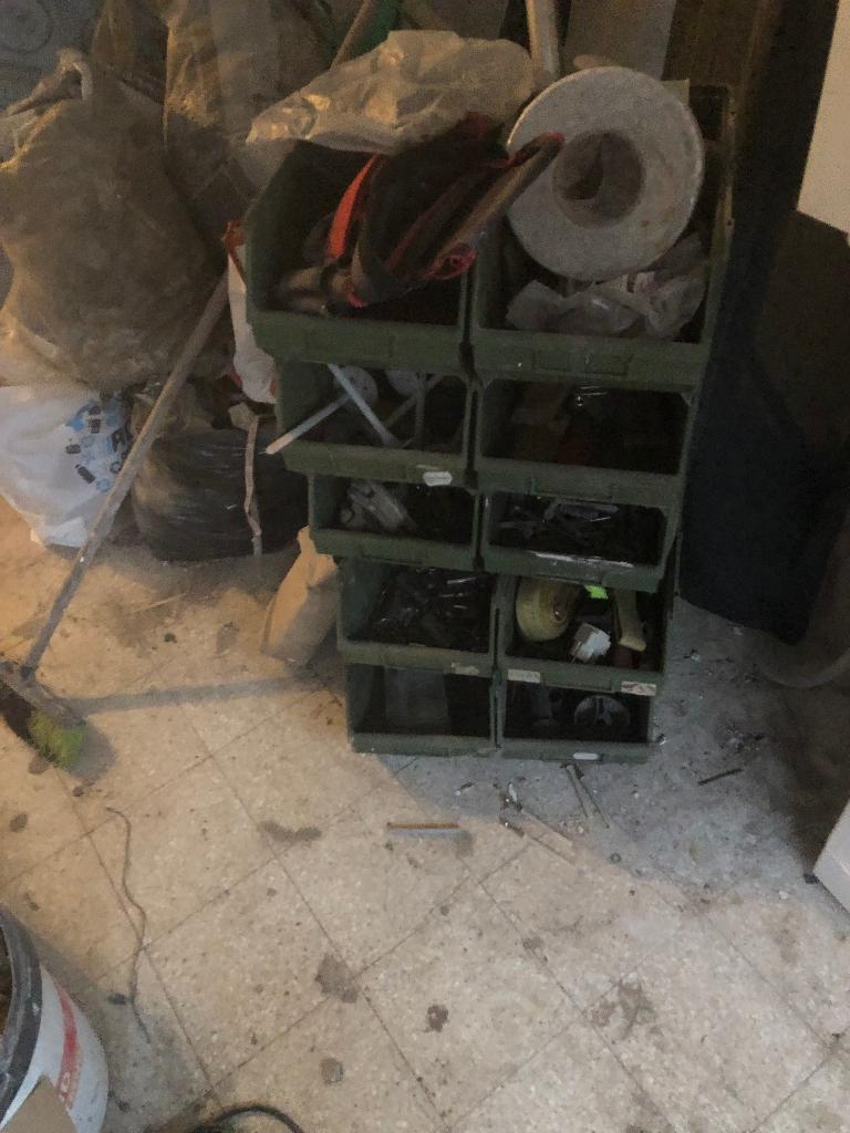 Opbergvakjes met inhoud, Ophalen, Gevuld, Gebruikt