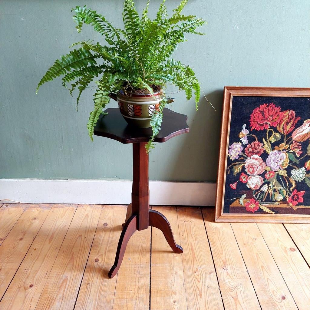 Lucky Vintage Houten vintage bijzettafeltje handgemaakt, Huis en Inrichting, Tafels | Bijzettafels, Ophalen, Minder dan 55 cm