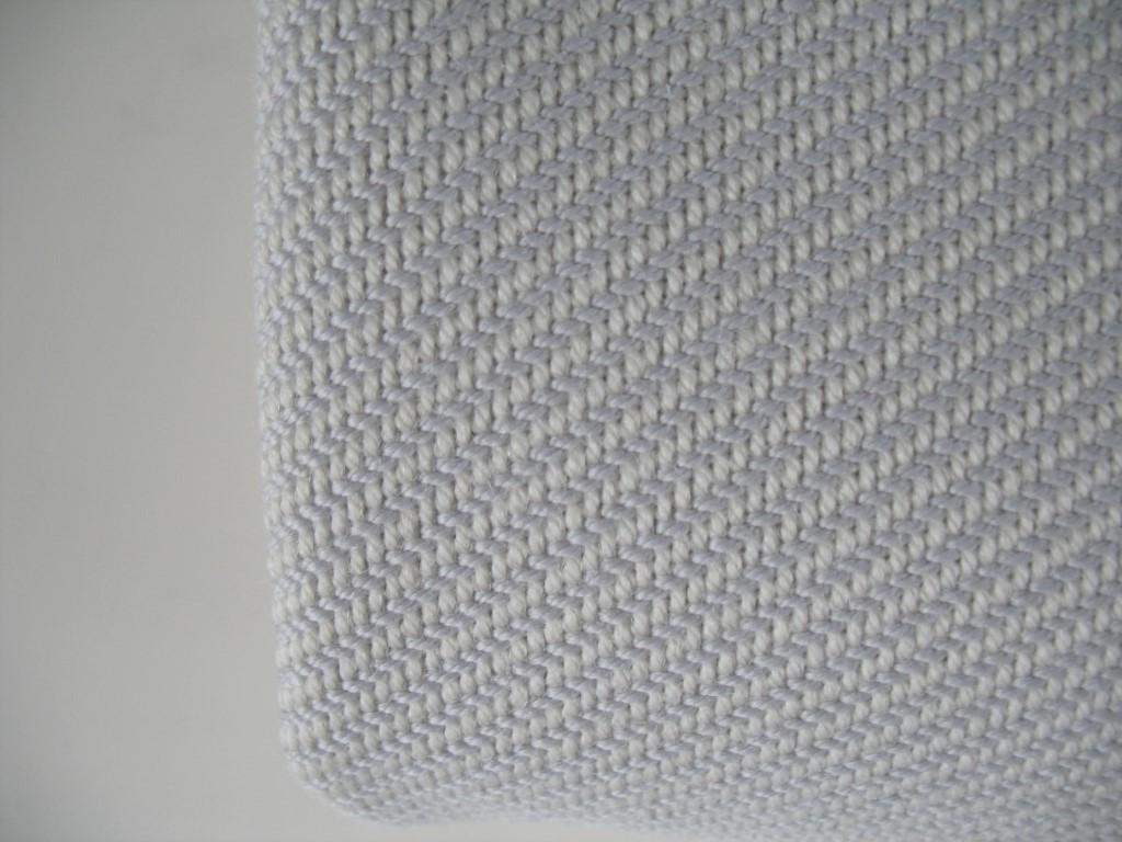 Kvadrat Twill Weave 110; crème + grijs; restant meubelstof, Wol, 120 cm of meer, Beige, Nieuw