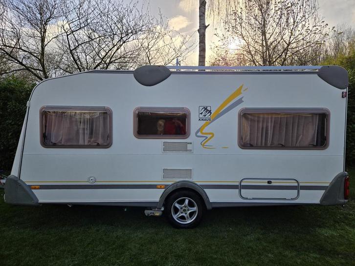 Knaus Sudwind 450 UF bouwjaar 2001 in UITMUNTENDE STAAT, Caravans en Kamperen, Caravans, Particulier, tot en met 4, 1000 - 1250 kg