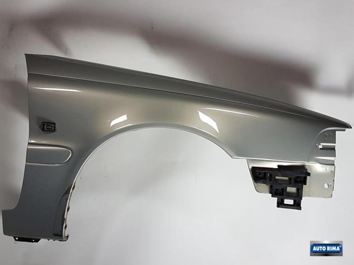 Scherm rechts-voor van een Volvo C70 (443), Gebruikt, -, -, Ophalen of Verzenden