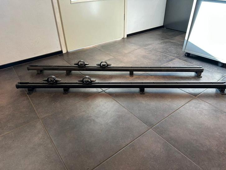 DODGE RAM LADINGRAIL/LAADBAKRAIL/BINDRAIL VA 2018, Auto diversen, Auto-accessoires, Zo goed als nieuw, Ophalen of Verzenden