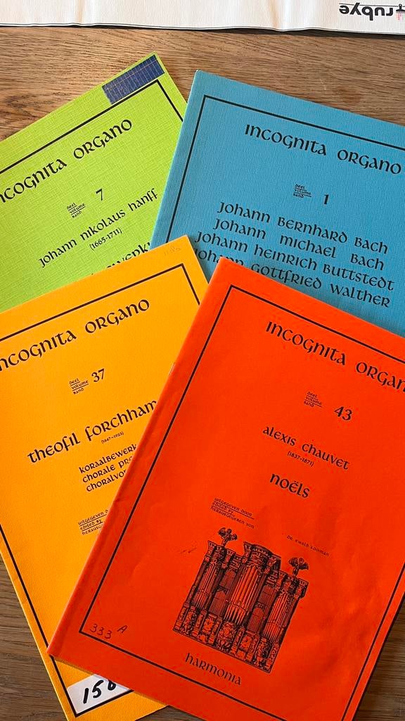 Bladmuziek orgel - Incognita Organo - 4 delen, Muziek en Instrumenten, Bladmuziek, Orgel, Klassiek, Ophalen of Verzenden, Zo goed als nieuw