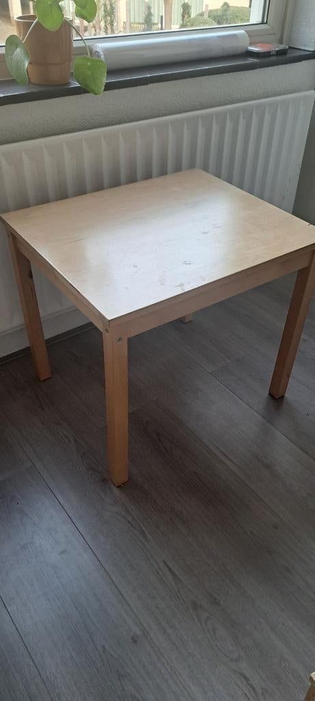 Houten kindertafeltje - Ideaal voor spelen en knutselen, Ophalen, Gebruikt, Tafel(s)
