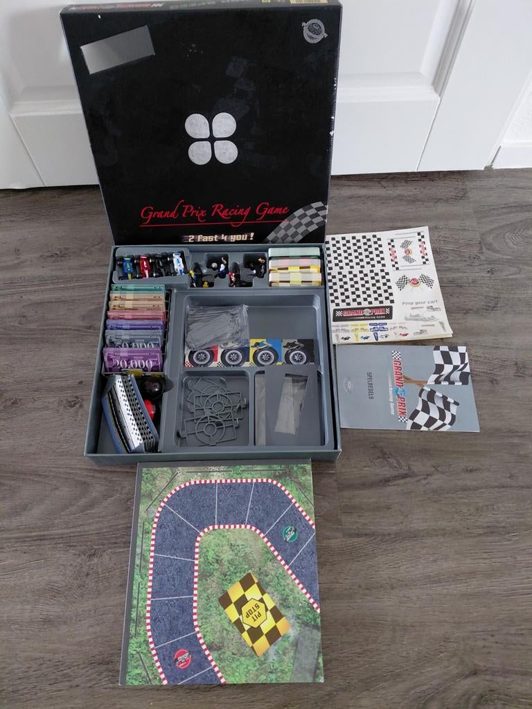 Grand Prix Racing Game - Bordspel, Hobby en Vrije tijd, Gezelschapsspellen | Bordspellen, Drie of vier spelers, Ophalen of Verzenden