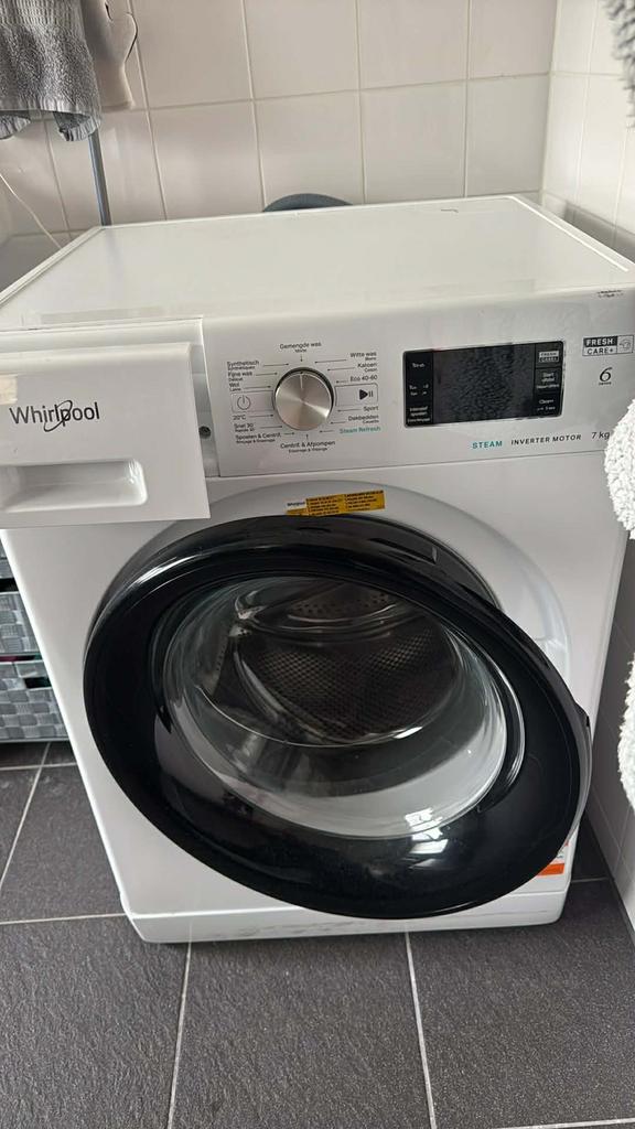 Whirlpool wasmachine-Voor onderdelen of handige Harry, Witgoed en Apparatuur, Wasmachines, Zo goed als nieuw, 85 tot 90 cm, 1200 tot 1600 toeren