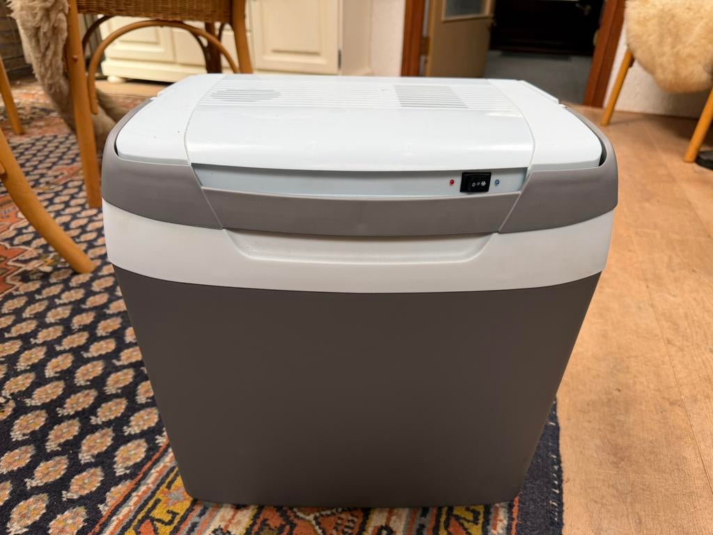 Koelbox 12 volt, Caravans en Kamperen, Ophalen, Zo goed als nieuw, Elektrisch