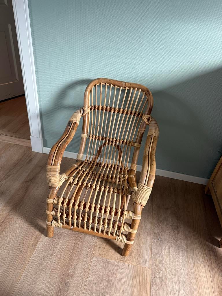 Rotan stoel voor kinderen van Xenos, Huis en Inrichting, Stoelen, Ophalen, Gebruikt, Bruin, Riet of Rotan