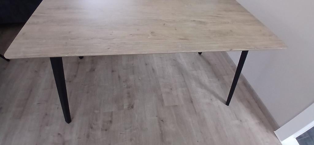 Lichte eetkamer tafel met zwart stalen poten, Huis en Inrichting, Tafels | Eettafels, Gebruikt, 150 tot 200 cm, Rechthoekig, 50 tot 100 cm