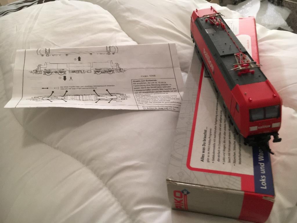 FLEISCHMANN  STOOM,  DIESEL en ELEKTRA LOCS  (284), Fleischmann, Ophalen of Verzenden, Zo goed als nieuw, Gelijkstroom