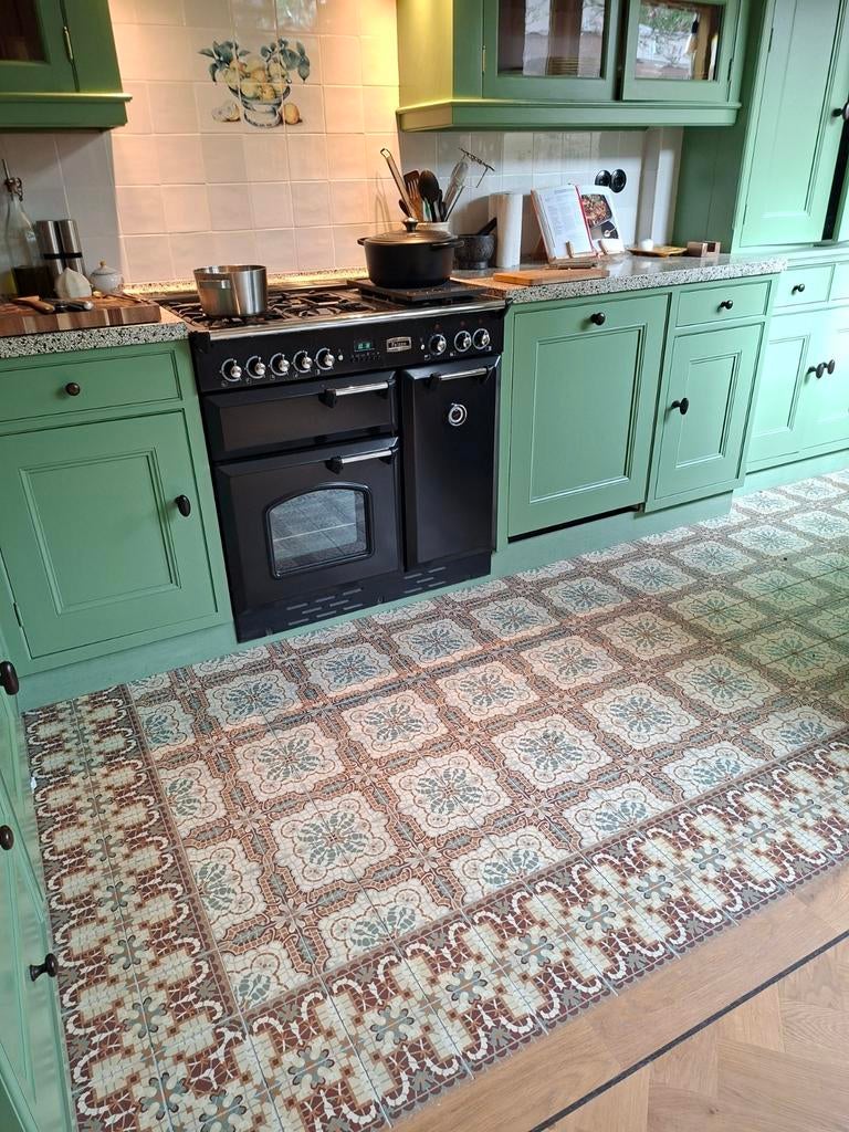 Antieke Belgische cementtegels met sierlijk patroon, Doe-het-zelf en Verbouw, Tegels, Ophalen, Overige materialen, Gebruikt, 20 tot 40 cm