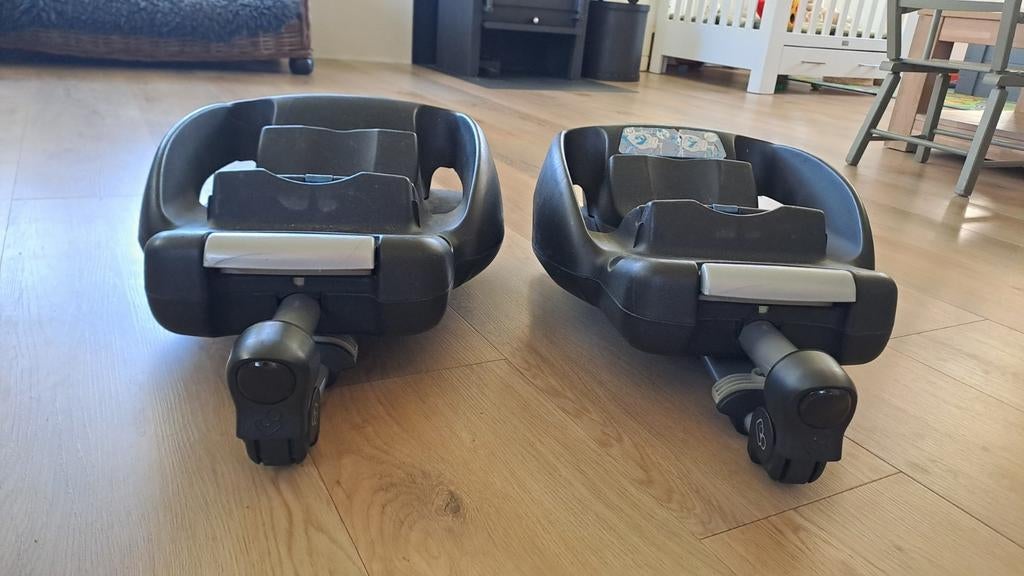 Maxi-Cosi EasyBase  zonder isofix (2 stuks), Kinderen en Baby's, Autostoeltjes, Ophalen, 0 t/m 13 kg, Maxi-Cosi, Gebruikt
