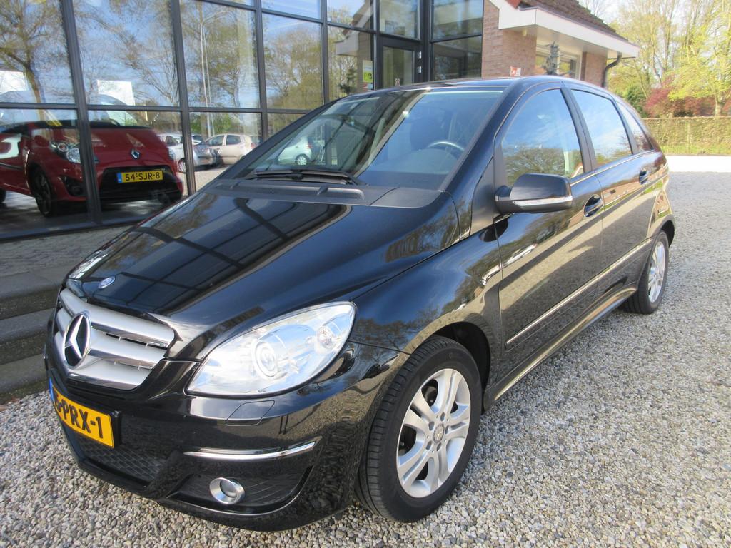 Mercedes-Benz B-Klasse 200 airco (bj 2011), Auto's, Voorwielaandrijving, Euro 5, Gebruikt, Zwart