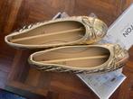 Nieuwe goudkleurige doorgestikte ballerina’s mt 41, Kleding | Dames, Schoenen, Overige kleuren, Nieuw, Ballerina's, Ophalen of Verzenden