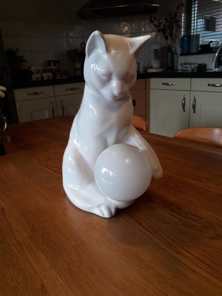 Mooie Vintage Witte Kattenlamp van Keramiek/Porselein, Vintage, Ophalen of Verzenden, Zo goed als nieuw, Minder dan 50 cm
